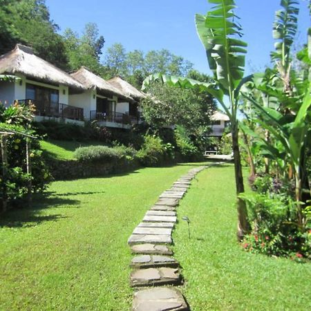 Kelimutu Crater Lakes Ecolodge Desa Kowanara Bagian luar foto