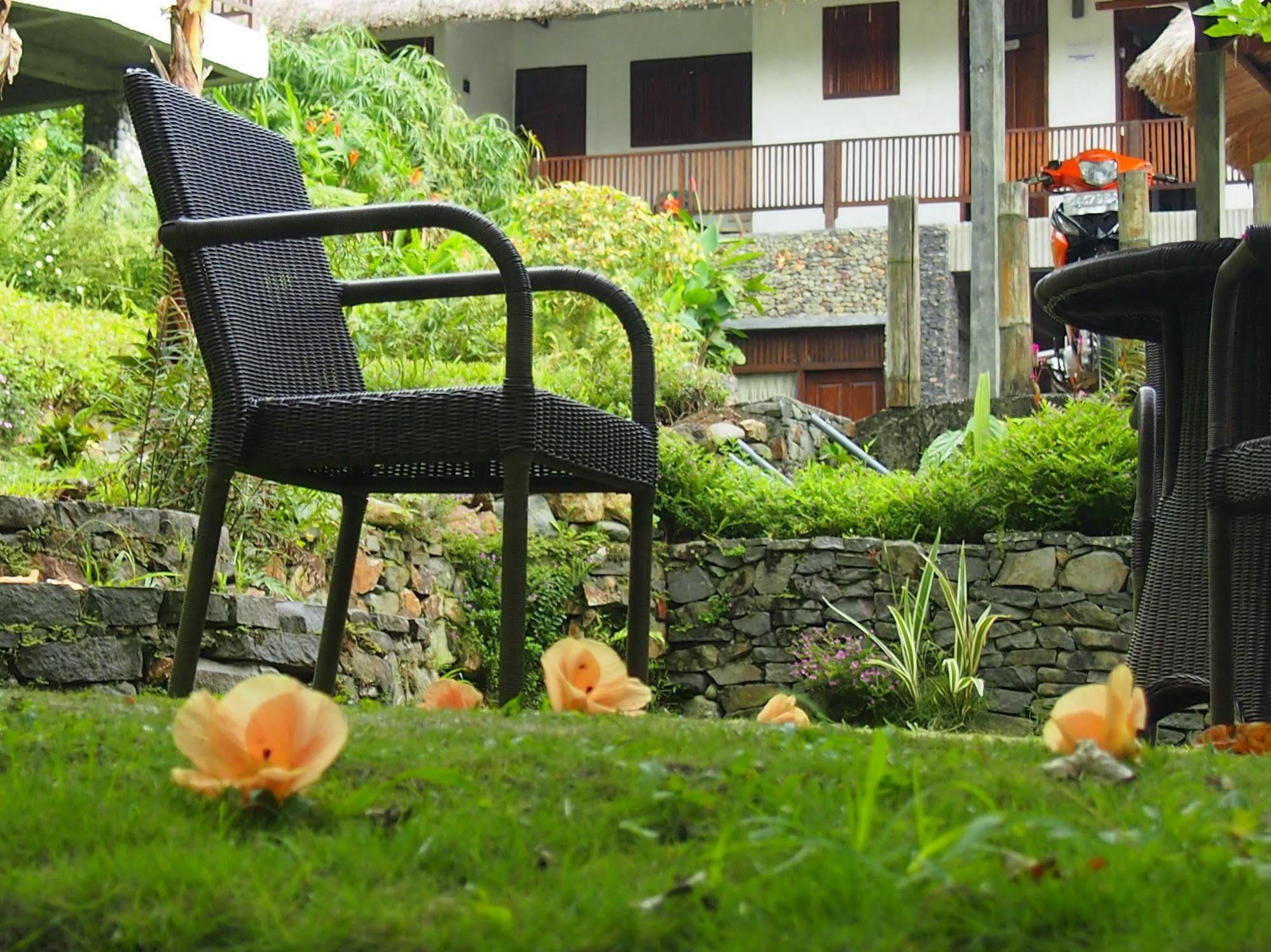 Kelimutu Crater Lakes Ecolodge Desa Kowanara Bagian luar foto